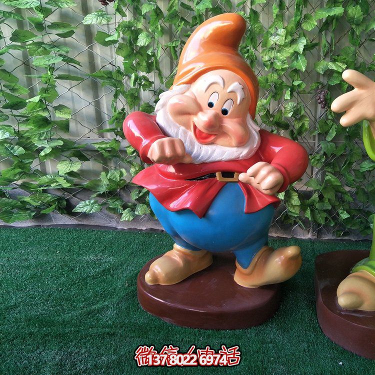 卡通小矮人雕塑，提升商場、戶外、園林景觀的玻璃鋼精美裝飾