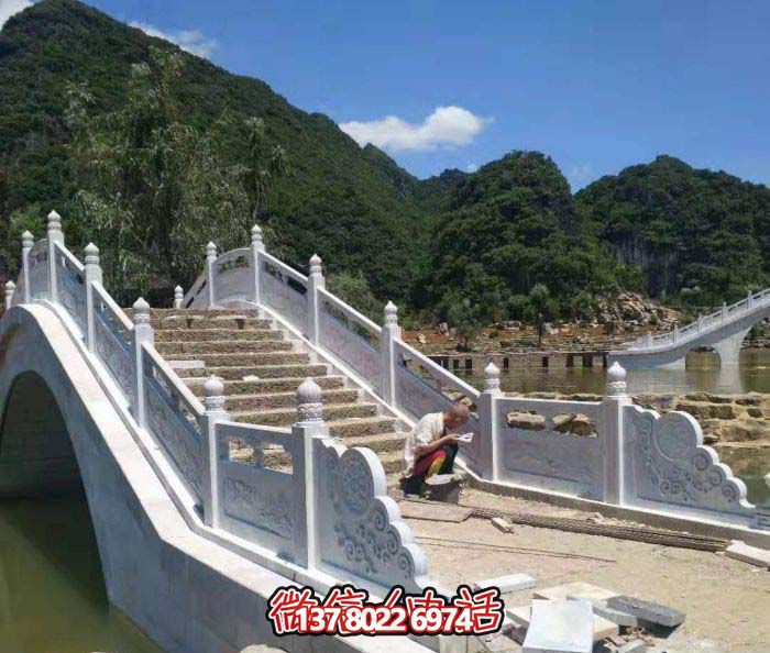 石拱橋，精美漢白玉欄桿，美景美景