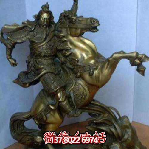 傳統(tǒng)工藝銅雕騎馬人物雕塑，點綴戶外園林