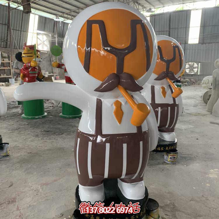 玻璃鋼卡通人物雕塑，裝點商場室內