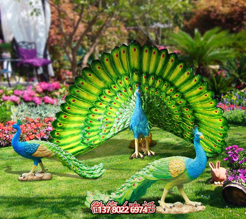 花園公園擺放的玻璃鋼彩繪孔雀雕塑 花園公園擺放的玻璃鋼彩繪孔雀雕塑