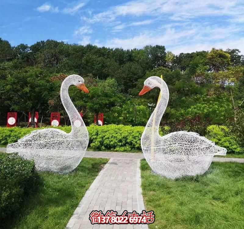 公園景區(qū)戶(hù)外金屬鐵藝鏤空天鵝雕塑